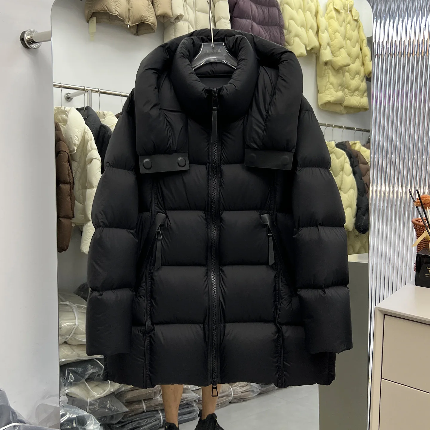 2026 شتاء جديد 90 الأبيض أوزة أسفل سترة سحابة نفخة أسفل سترة للنساء فضفاضة مقنعين معطف سميك سترة الثلوج مع مقنعين