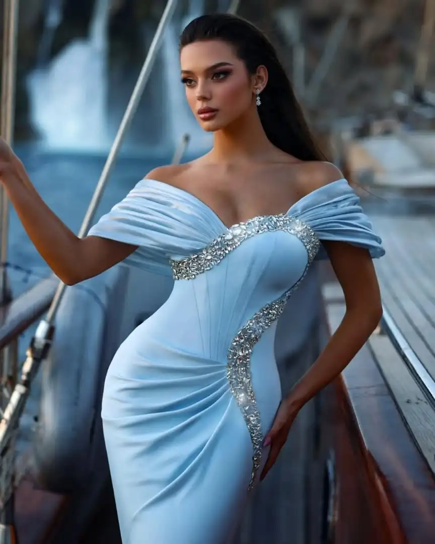 Haute Couture Blue Maxi Prom Dresses with Crystals 2025 Bridal Shoot Dress Pleated Cap Sleeves Slit Arabic Formal Party Dresses