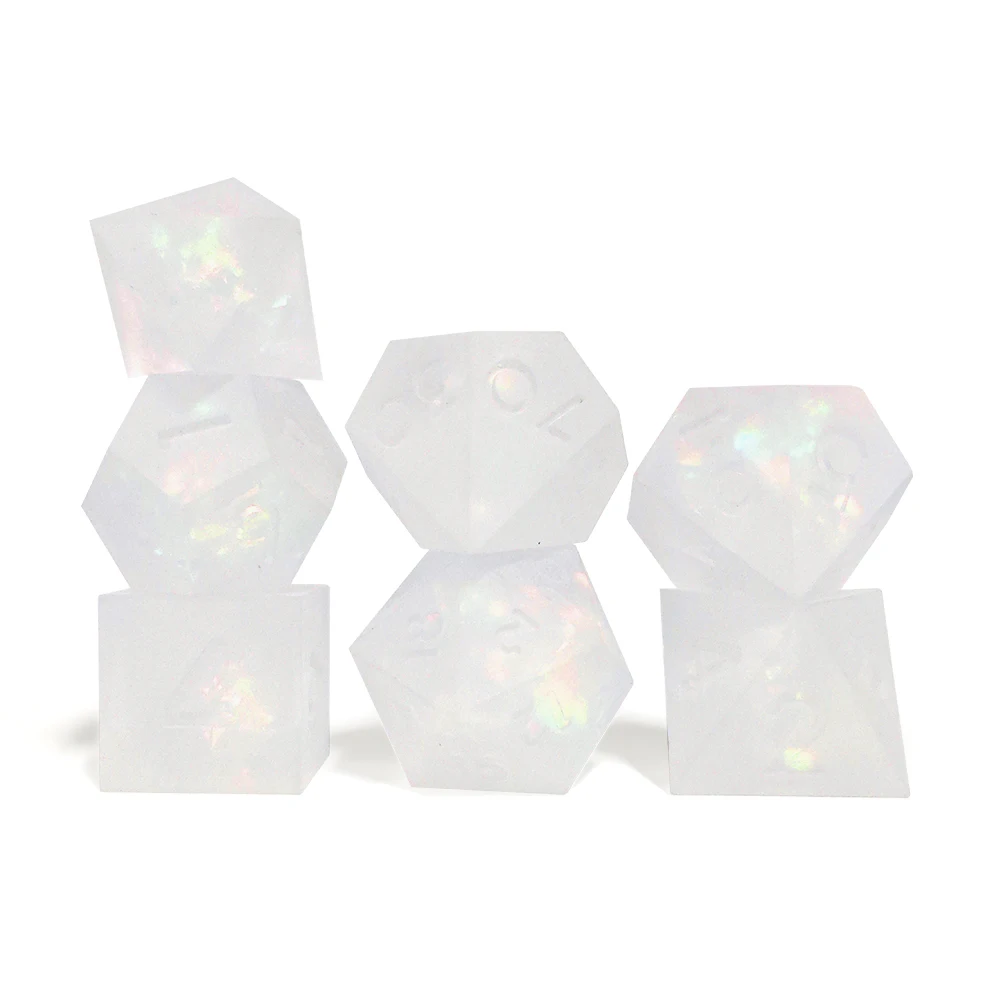 7-teiliges Set Mattierte Scharfe Würfel aus Harzmaterial Polyeder-Würfel Geeignet für Brettspiele DND RPG-Spiele und Tischspiele