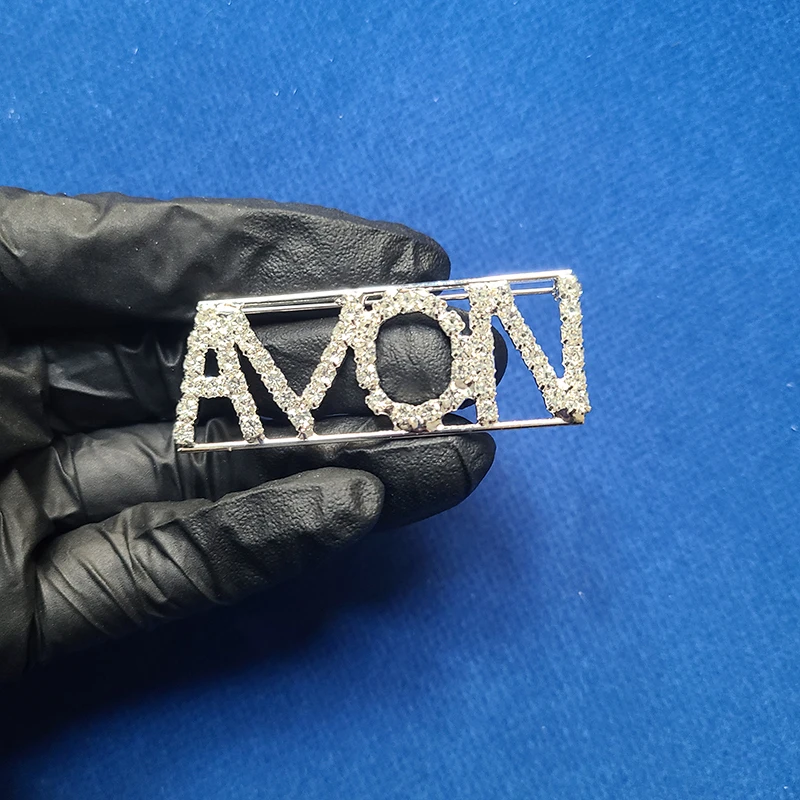 Hand Made Rhinestone Words Pins For Company Logo Party Gift