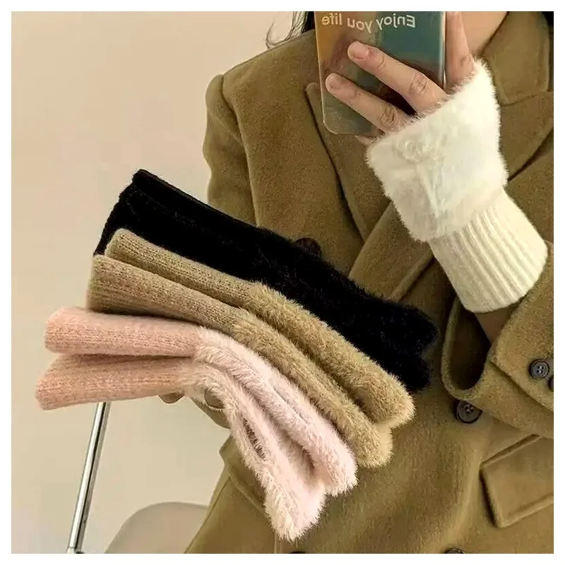 Office And Student Style Cold-Proof Soft Plush Cute Imitation Mink Fur Gloves Half-Finger for Women's Autumn Winter Warm