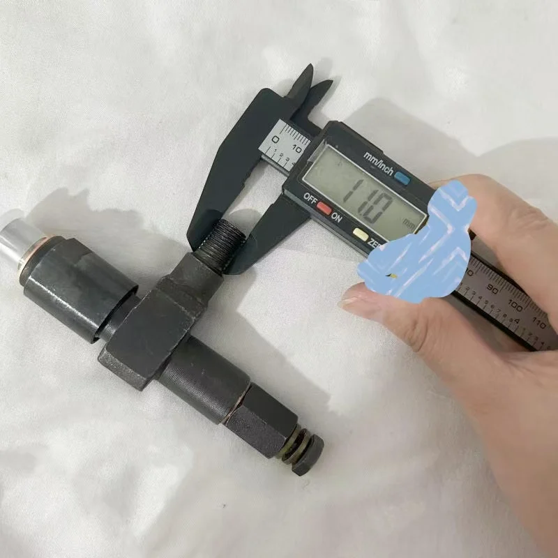 Fuel Injectors K495D/ZD K4100D K4100ZD Diesel Engine 24kw 30kw 40kw Diesel Generator Parts view 2