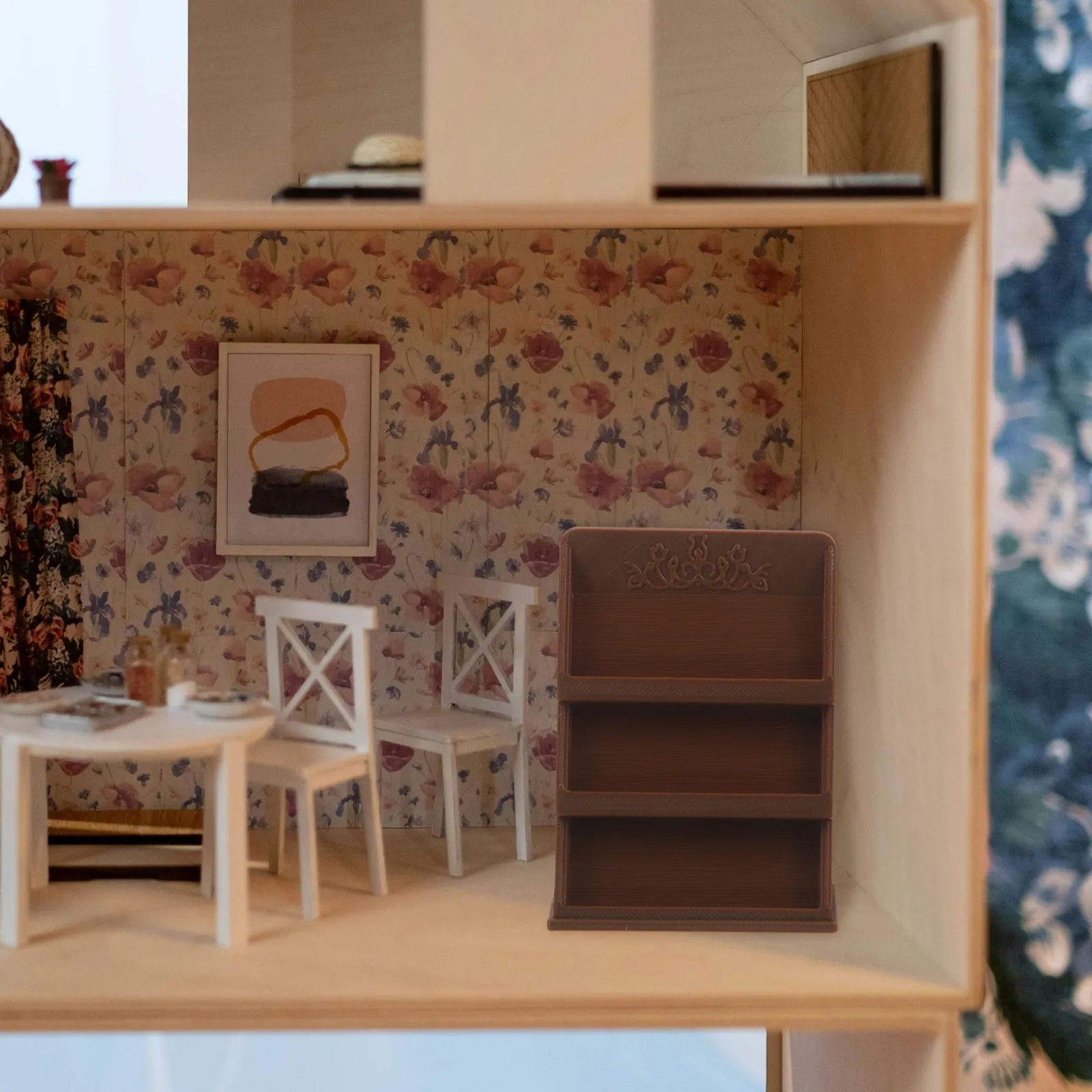 

2 шт. Миниатюрные винтажные стеллажи для журналов, полки-органайзеры для кукольного домика, регулируемая мини-мебель для кукольного домика, для демонстрации и хранения