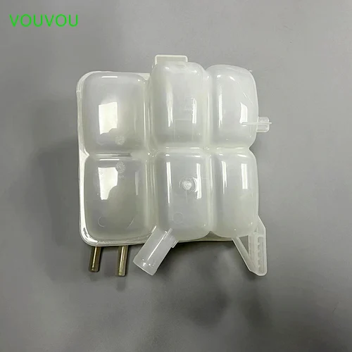 Imagen 2 del producto Botella de tanque de expansión de radiador de calidad original para coche, accesorios de LF8B-15-.350 para Mazda 3 2003-2012 BK BL Ford focus 2003-2012