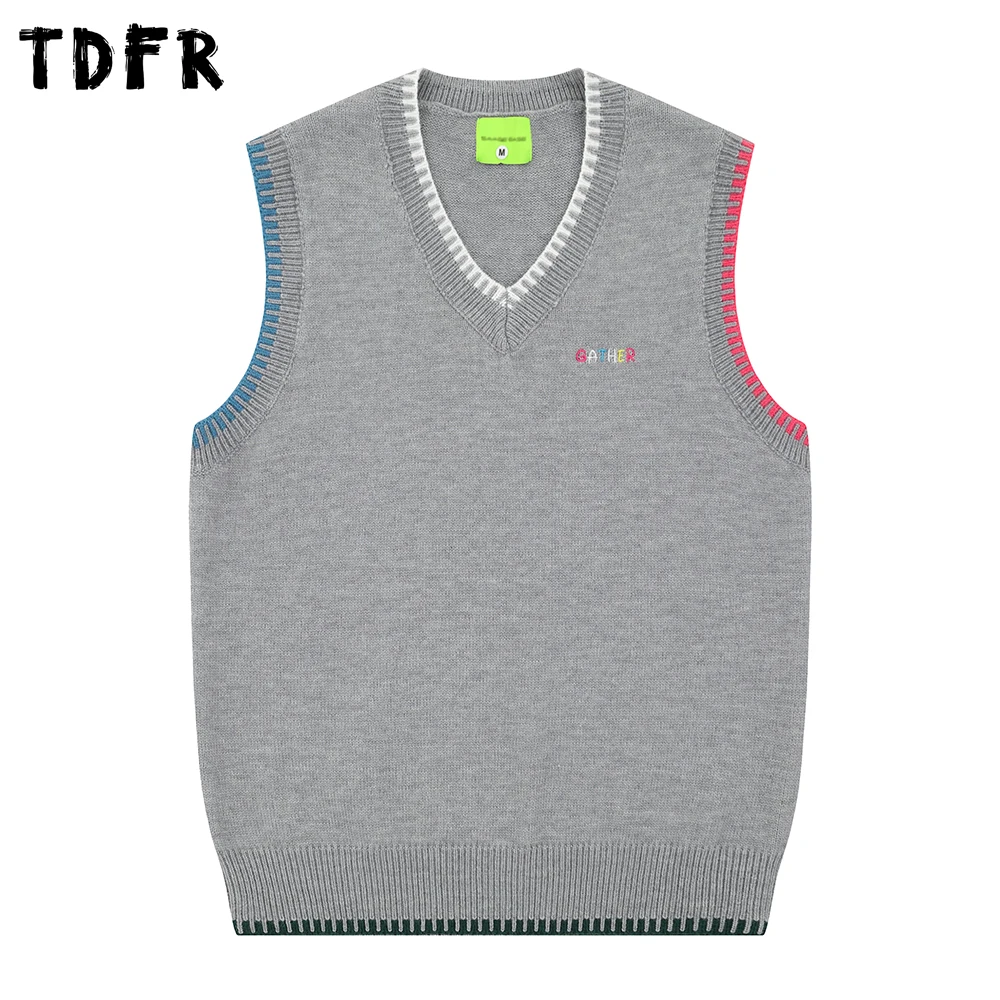 

Contrast Embroidery Sweater Vest Mens Retro Autumn Winter Loose V-neck Sleeveless Knitted Pullover Man