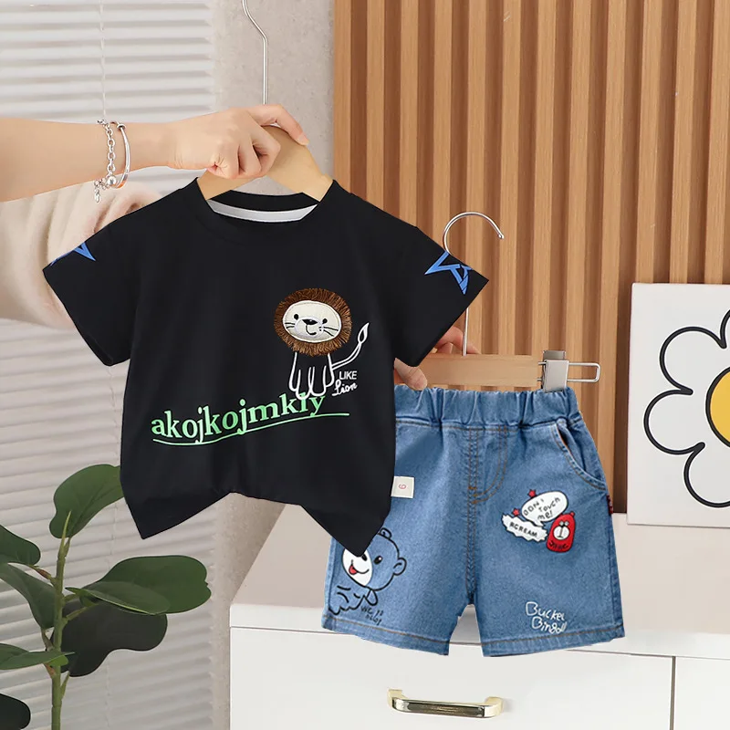 

Kids Set 2024 Summer Baby Boy Clothes Luxury Designer Cartoon Lion Short Sleeve T-shirts and Shorts Two Piece Infant Boys Outfit