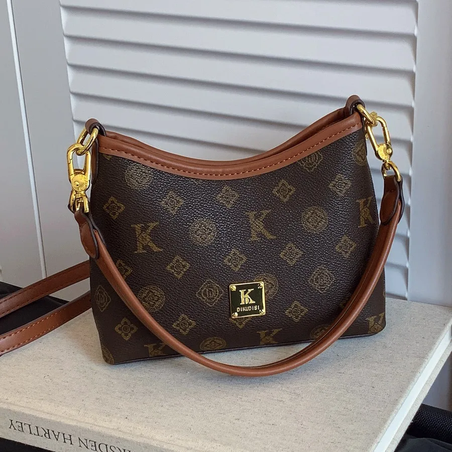 

Vintage Underarm Bag Chic Shoulder Purse for Women Minimalist Crossbody Tote Versatile Day-to-Night Bag Fashion Commuter Bag​