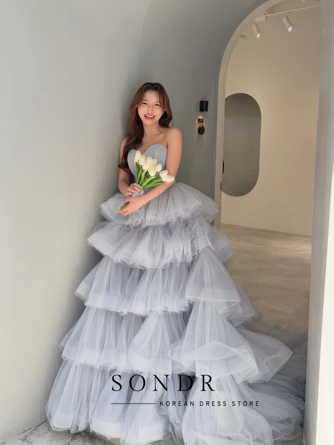Sondr-vestidos de novia de lujo con gradas para mujer, vestidos de novia de colores con escote en forma de corazón sin tirantes, vestido de novia coreano, vestidos de fiesta de tul personalizados