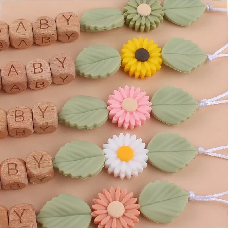 Clips de chupete de bebé con nombre personalizado, mordedores de cuentas de silicona con flor de amor de madera, soporte de pezón falso, juguetes de