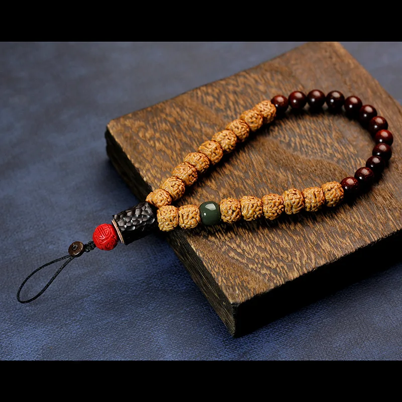 Wrist phone chain lanyard  short pendant with diamond-shaped Bodhi and black tortoise patterns  keychain  jade bead string