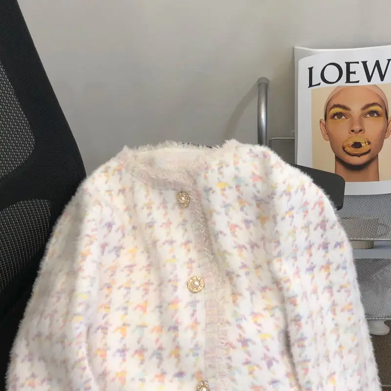 Damski kardigan z dzianiny na jesień 2025, sweter w wzór tysiąca ptaków, imitacja aksamitu norkowego, luźna kurtka z temperamentem.