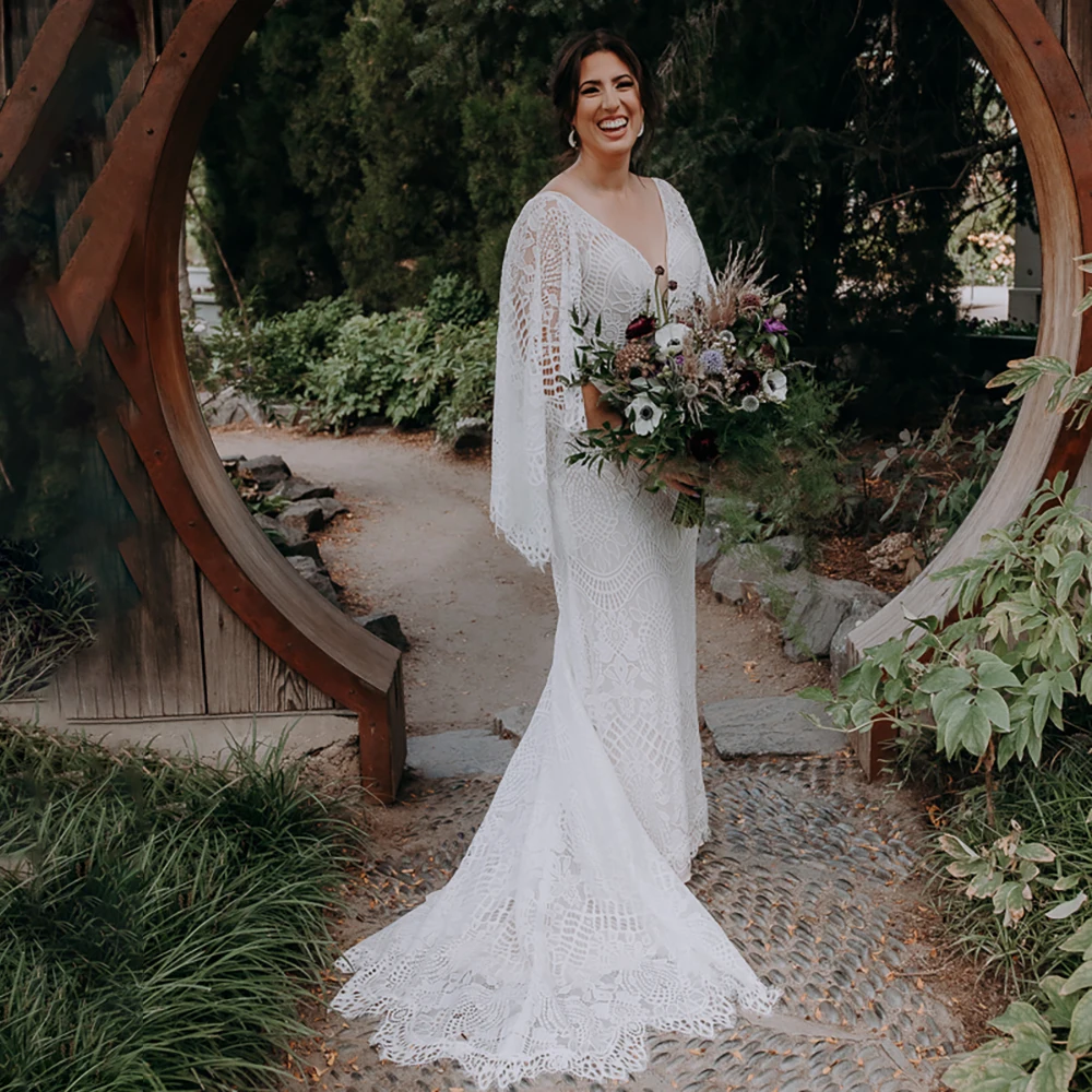 Abito da sposa con scollo a V in pizzo con maniche a cascata e scollo a V abito da sposa aderente a sirena Boho rustico su misura