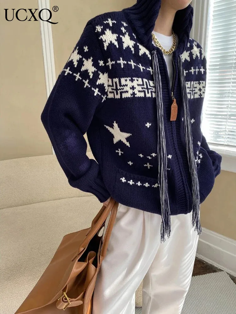 UCXQ Vintage Knitted Jacket Fashionable Printed Loose All Match Zipper Coffee Sweater Cardigan For Women 2025 Winter New 23C2972