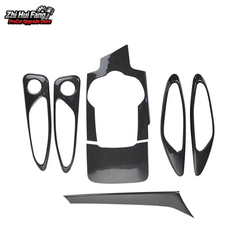 

Suitable for Alfa Romeo Giulia Dry Carbon Fiber Car Interior Modification Accessories