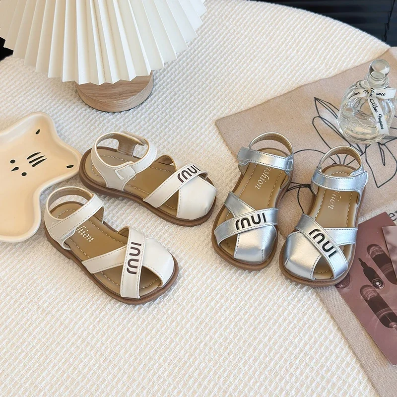 

Baby Child 2025 Summer Footwear Sandals for Girls Kids Shoes Half Cover Toe Cross Belt Designer Children's Sandal Barefoot Shoe