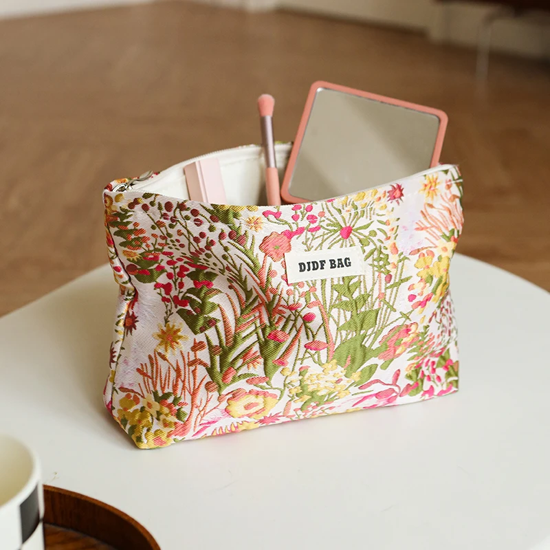 DJDF Women's Cosmetic Bag Green Seaweed Skincare Products Large Capacity Storage Bag Portable Travel Toiletry Bag Coin Purse image 5