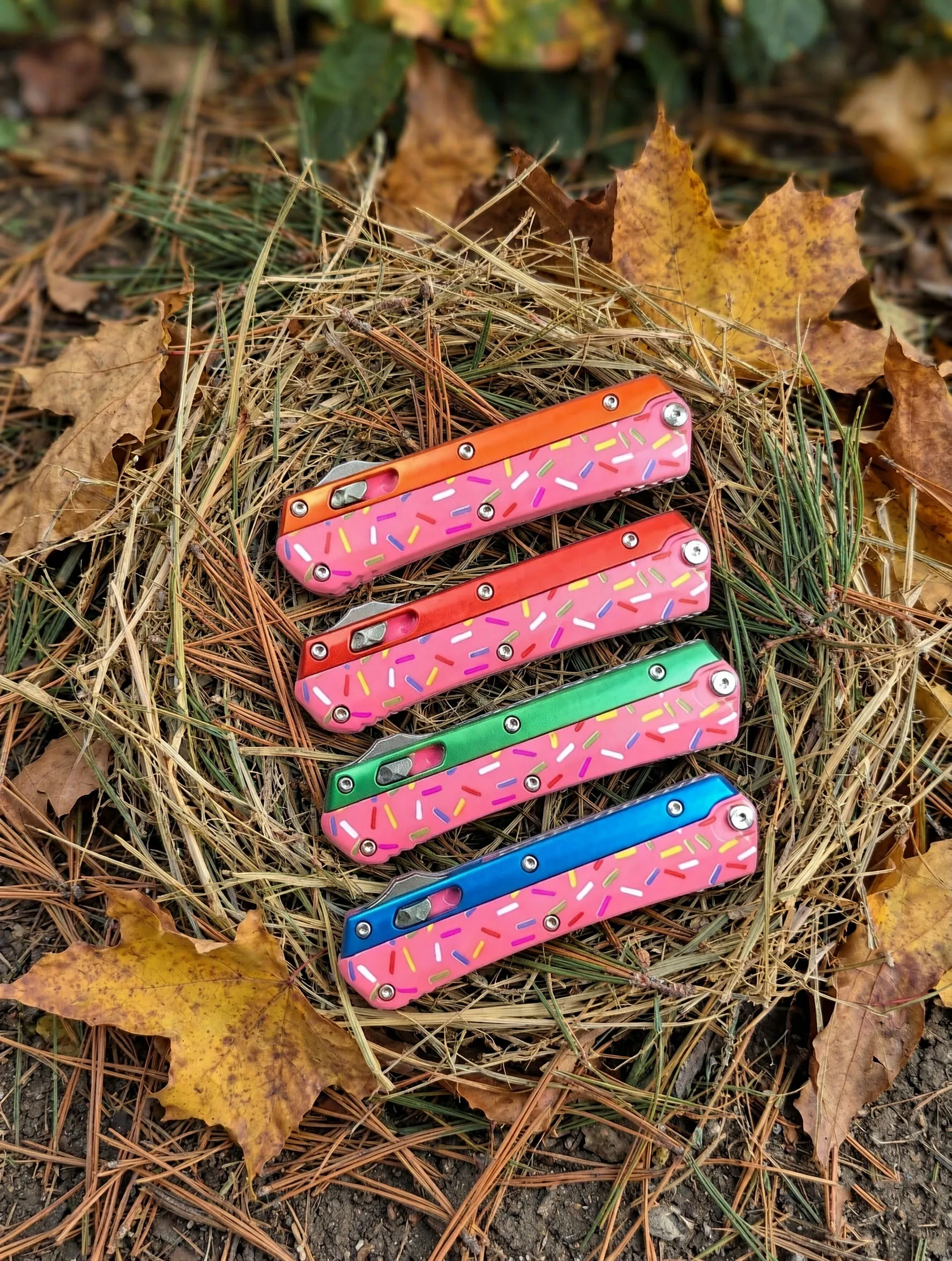 Colorful Aluminum Outdoor Pocket Knife Donut Pattern Portable EDC Tool for Camping Hiking Travel Gift Orange Red Green Blue ﻿