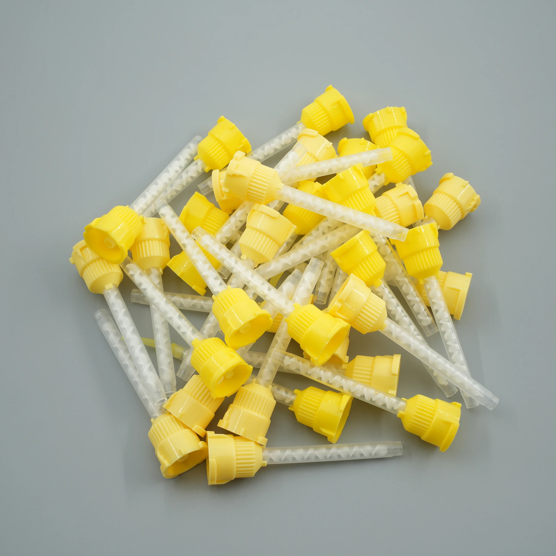 

50 шт./лот, насадки для смешивания зубов, слепочные материалы, лабораторные зубные протезы, желтые трубки, одноразовые силиконовые резиновые