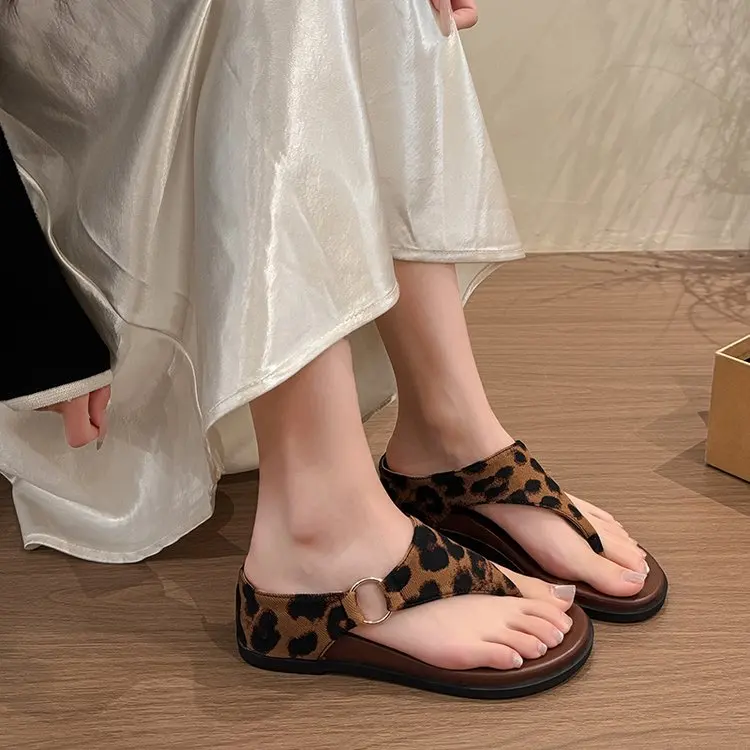 Women's Summer Outdoor Wear Thick Heel Sandals Comfortable Platform Clog Slippers Korean Style PU Material Arch Support - view 5