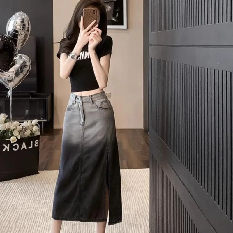 

Women's Fashion Slim Letter Black T-Shirts Split High Waist Denim Skirts Two Piece Suits Summer Short Sleeve Tosp Jeans Outfits