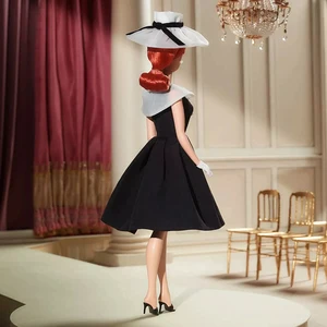 Barbie Signature 1962 después de 5 Silkstone Barbie Doll Reproduction con una colección de vestidos de princesa en blanco y negro Toy Hby14 10 mejores juguetes Barbie de ventas - №3