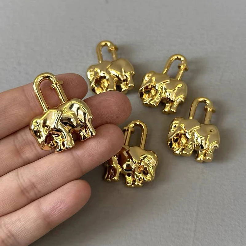 

Luxury Bag Pendant For Birkin Kelly Bag Pegasus Lock Charm All-steel Animal Metal Lock Bag Pendant High-end Charm Necklace