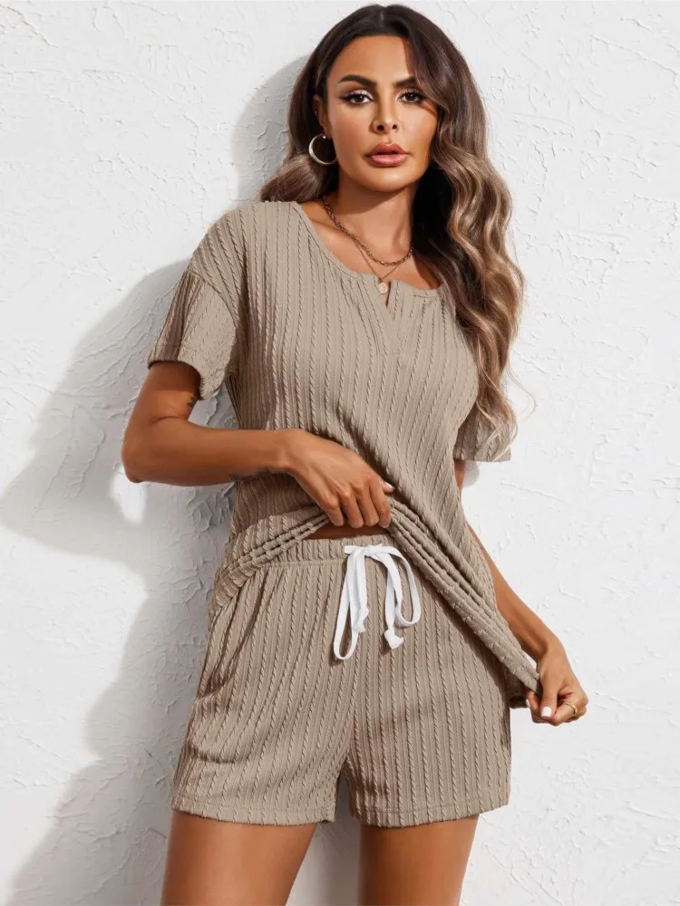 

2025 New Women's Lounge Round Neck Pajamas Set Knitted Shorts Sleeve Shorts Two-piece Set Comfortable Breathable High Quality