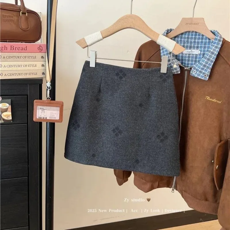 Women's High Waist A-Line Wool Skirt Autumn Winter Embroidery Floral Commuter Mini Skirt
