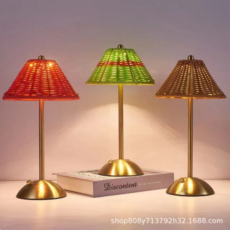 Lampada da tavolo ricaricabile a LED Luci notturne per atmosfera intrecciata in rattan vintage