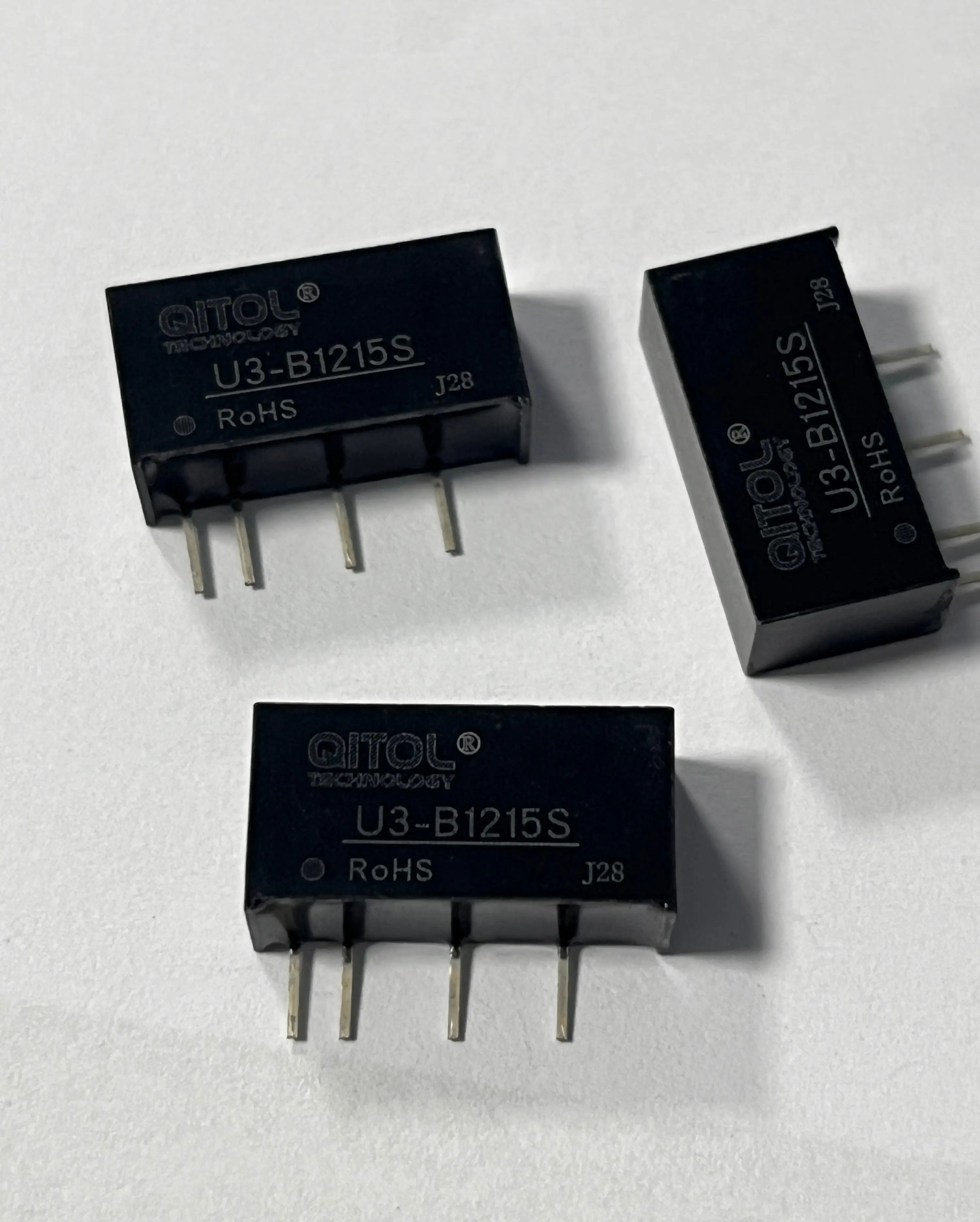 

3W U3-B1215S B1215S-3WR3 DC-DC POWER CONVERTER Switching Step-Down 15VDC Miniature Disconnector Module Isolated DC-DC Power