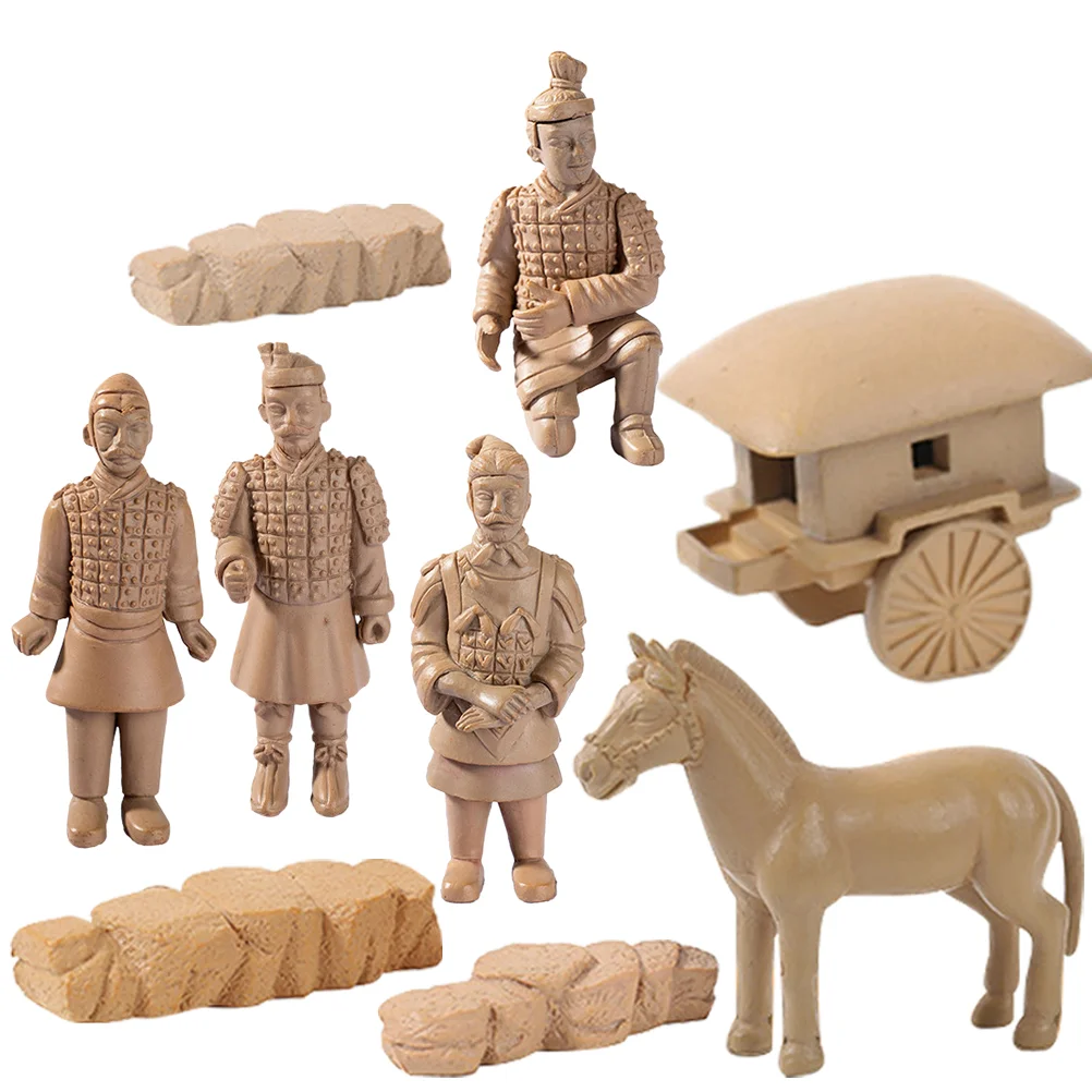 Vintage Decor Mini Terracotta Warriors and Horses Small Ornaments Toys Desktop Commemorative Crafts Creative Plastic Dashboard