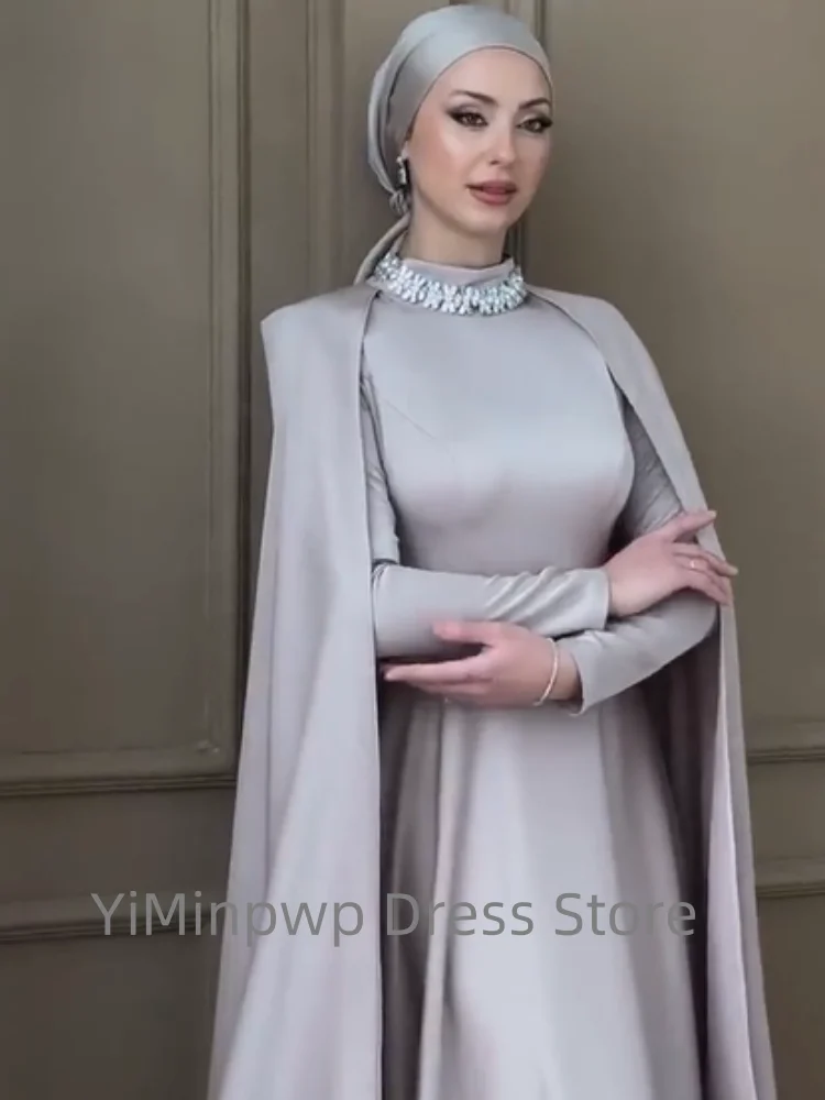 Muslimische Hochzeitsgastkleider für Frauen mit Hijab, langärmelig, Stehkragen, Perlenstickerei, A-Linie, Cape, Sweep-Zug, Brautkleid, individuell gestaltet