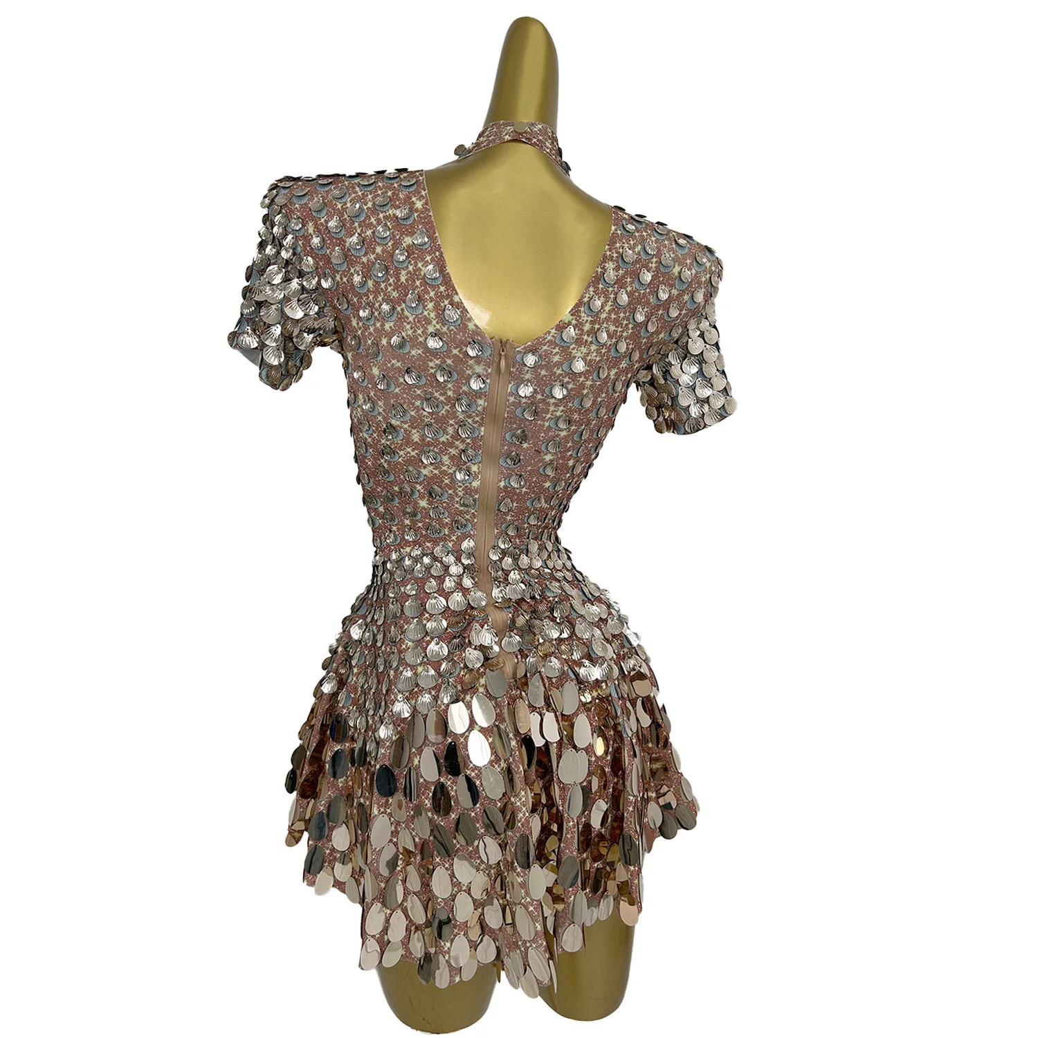 Lovely Mini Dress Sexy Nightclub Show Shining Costume Celebrate Dress Pleated Birthday Party Champagne Shell Sequins Dresses