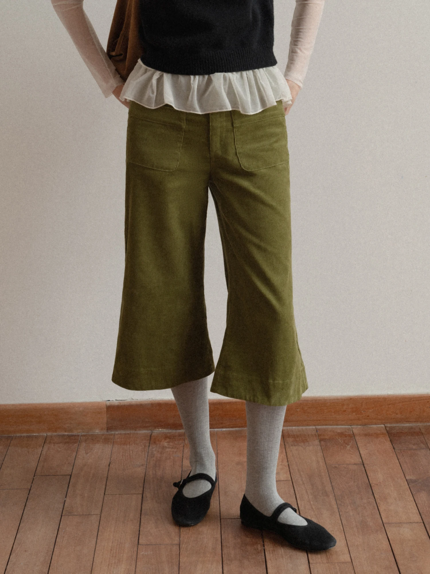 

Eggka Stylish Retro Corduroy High Waist Flared Pants Women Spring Simple Casual Trousers Fashionable Loose Fit Cotton Blend