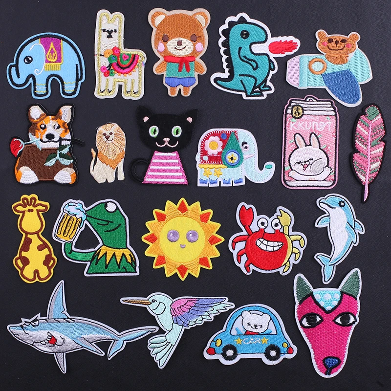 Dinosaur Bear Animals Embroidered Iron on Patch Sewing Patches Diy Clothes Sticker Applique for Clothing Garment Accessories