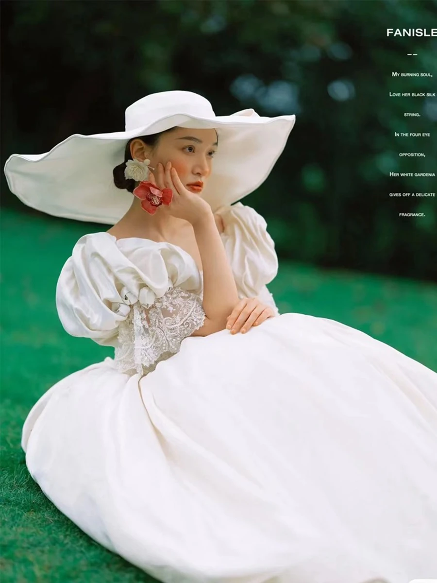 In Stock White Plus size Wedding hats for women elegant Bride wedding accessories Bride hats Customized