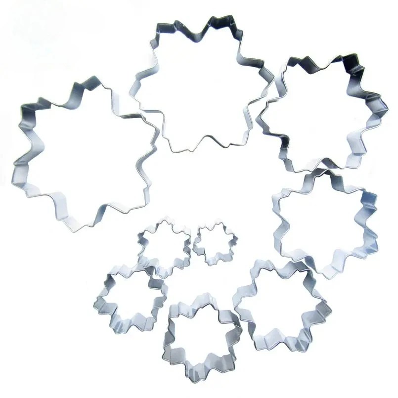 9 Different Sizes Of Snowflakes Shape Cake Decorating Tools,Snowflakes in Winter,Stainless Steel Cookie Baking Molds