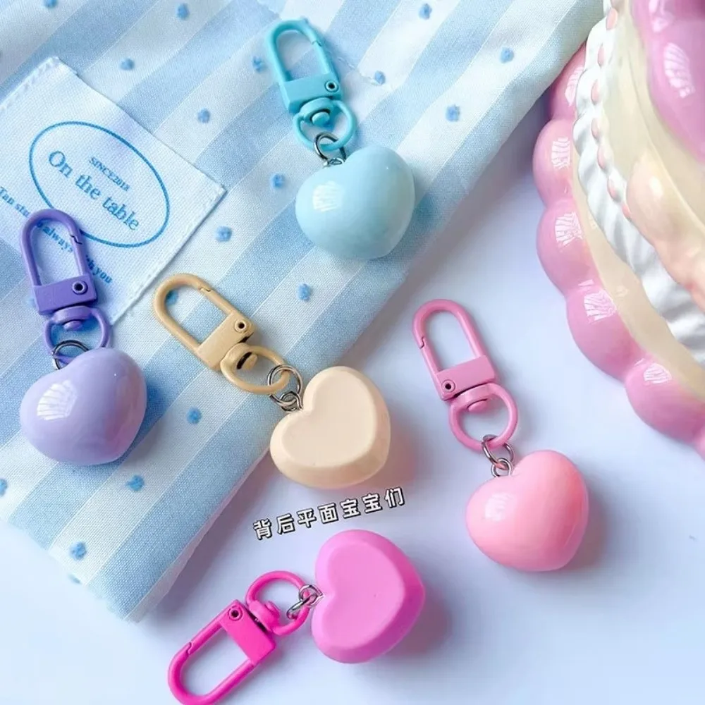 Candy Color Resin Heart Keychain Heart Shape Compact Size Bag Pendant Charm Lightweight Design Resin Material
