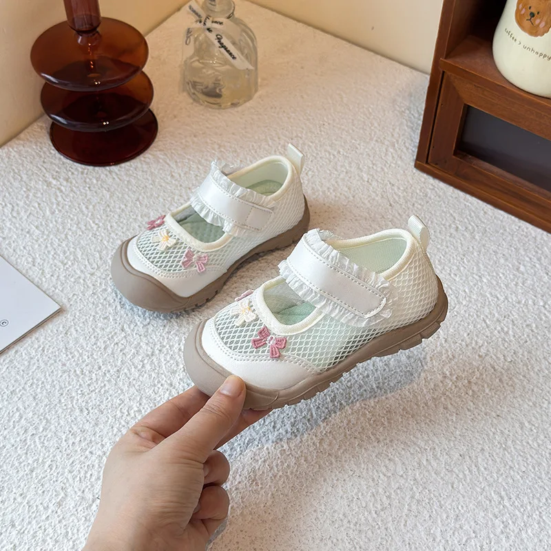 

Breathable Brand New Children Flats Breathable Soft Sole Girls Casual Shoes Toes Capped Lace Sweet Kids Princess Shoes Mesh