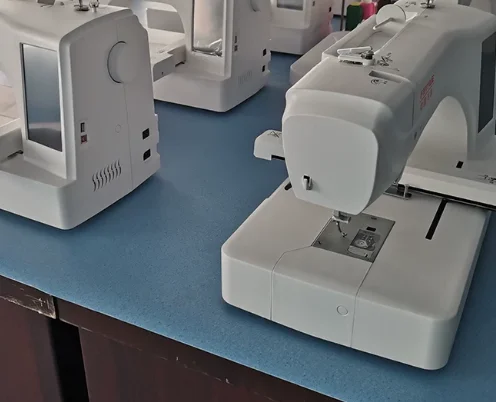 ES6 Domestic Embroidery Sewing Machine Big Touch Screen Computerized Homeuse