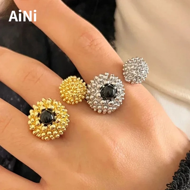

Fashion Jewelry Luxury Temperament Metal Open Rings For Women Party Gifts Simply Design Accessories 2025 Trend New