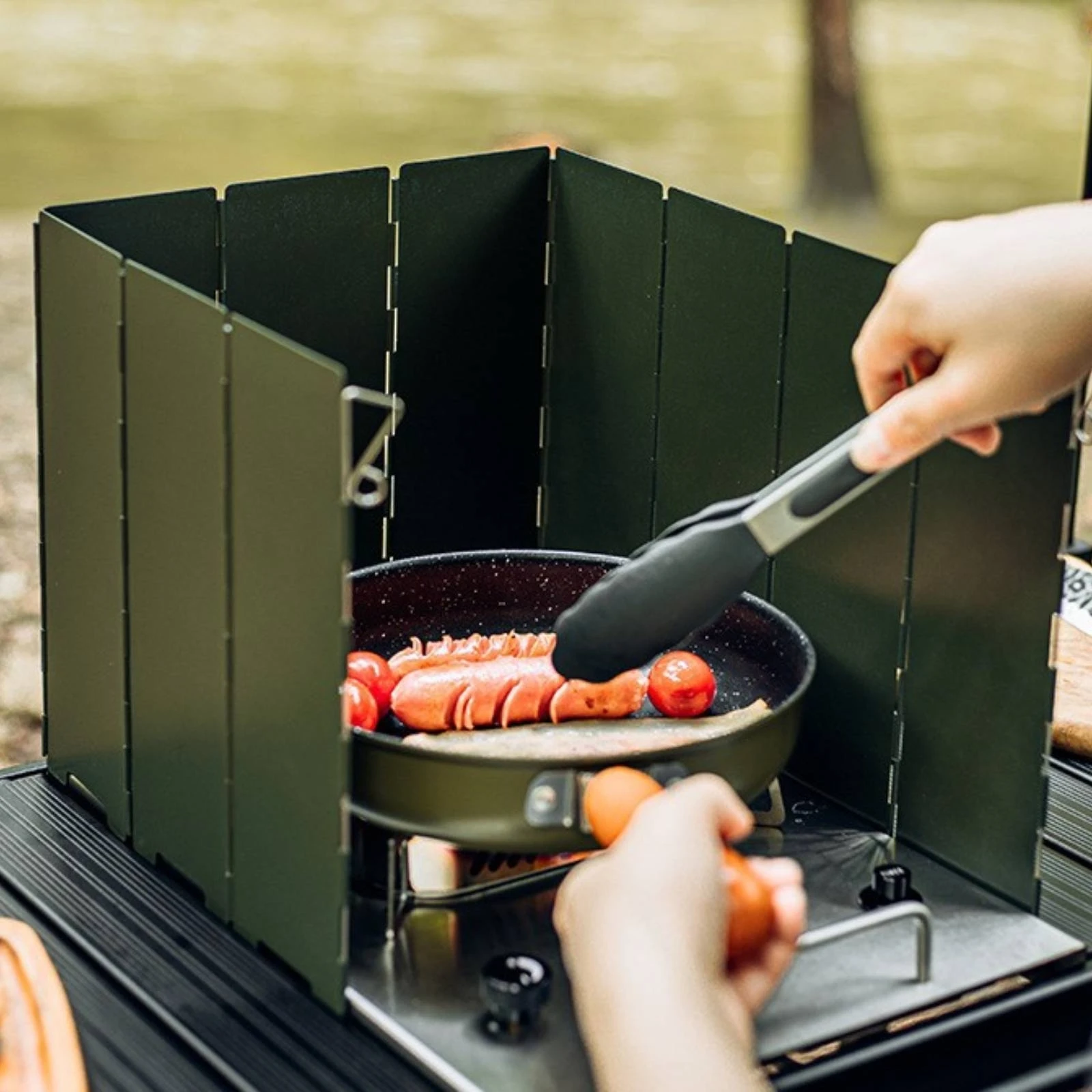 Accordion-Style Cooktop Windscreen with Storage Bag Windproof Cooktop Windshield with Drawstring Bag Hinged Panel Burner Wind