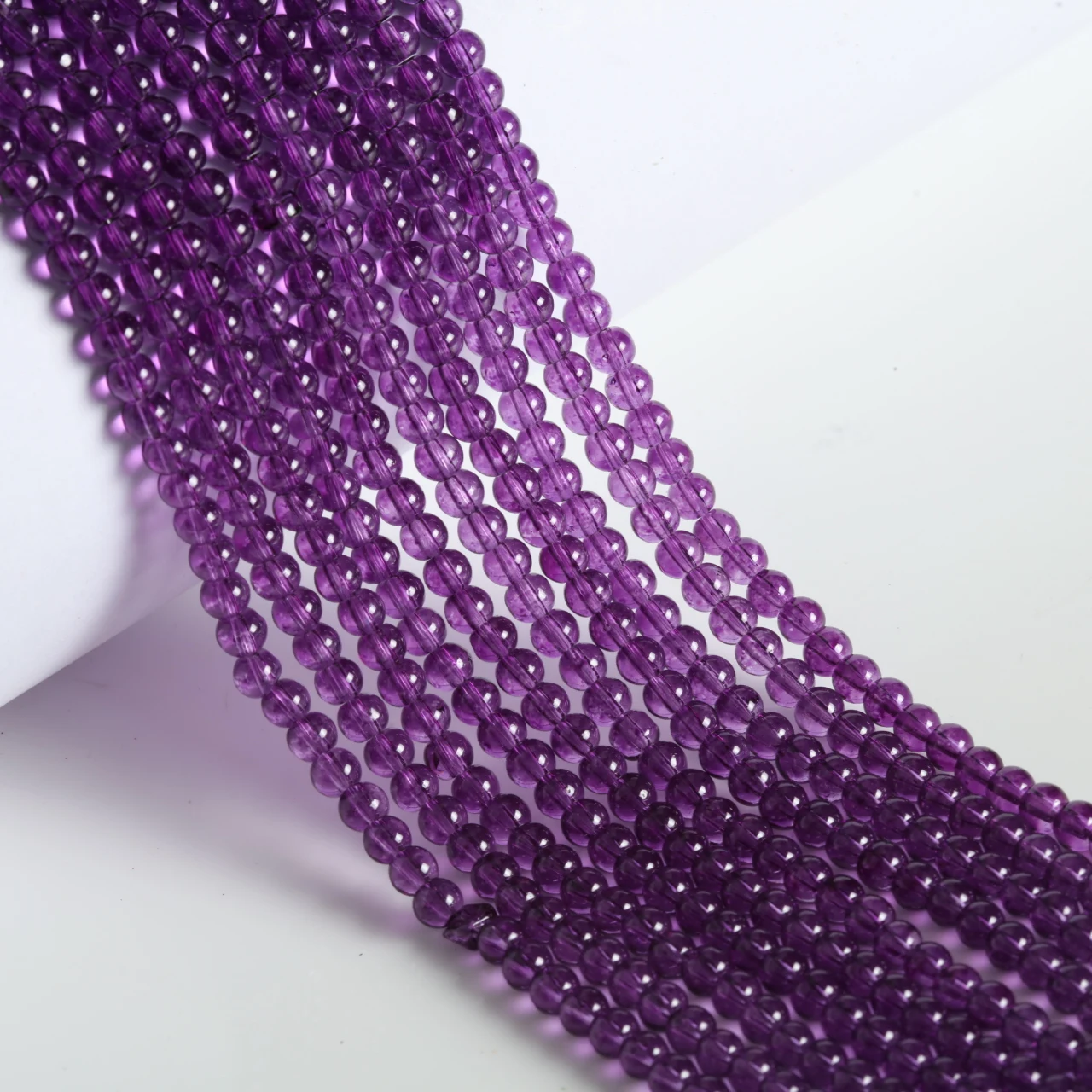 400pcs 4mm Translucent Grape Purple Tiny Round Glass Beads Loose Beads For Bracelet Necklace Pendant DIY Jewelry Making Supplies