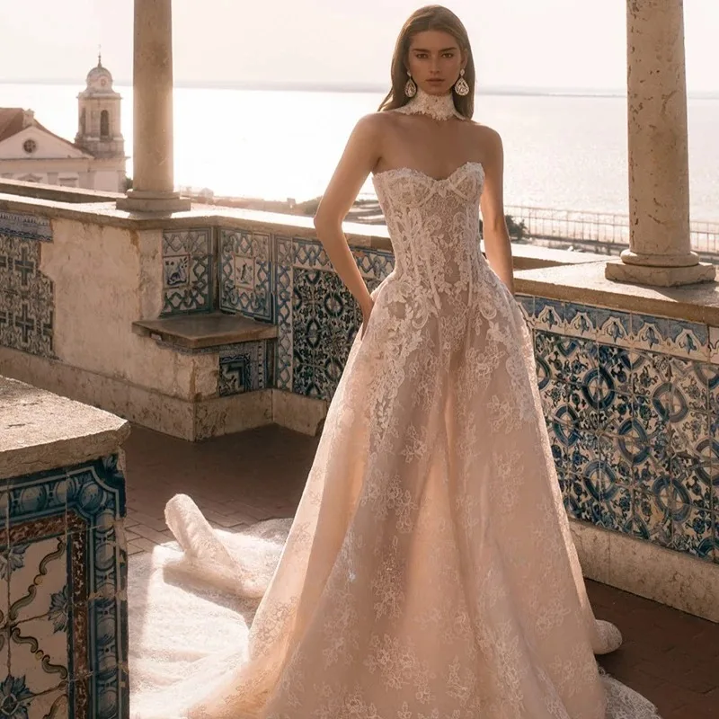 Customized Sweetheart Neck Lace Ball Gown Royal Wedding Dresses Sweetheart Decal Long Tail Made Delicate Robes Wedding Dress