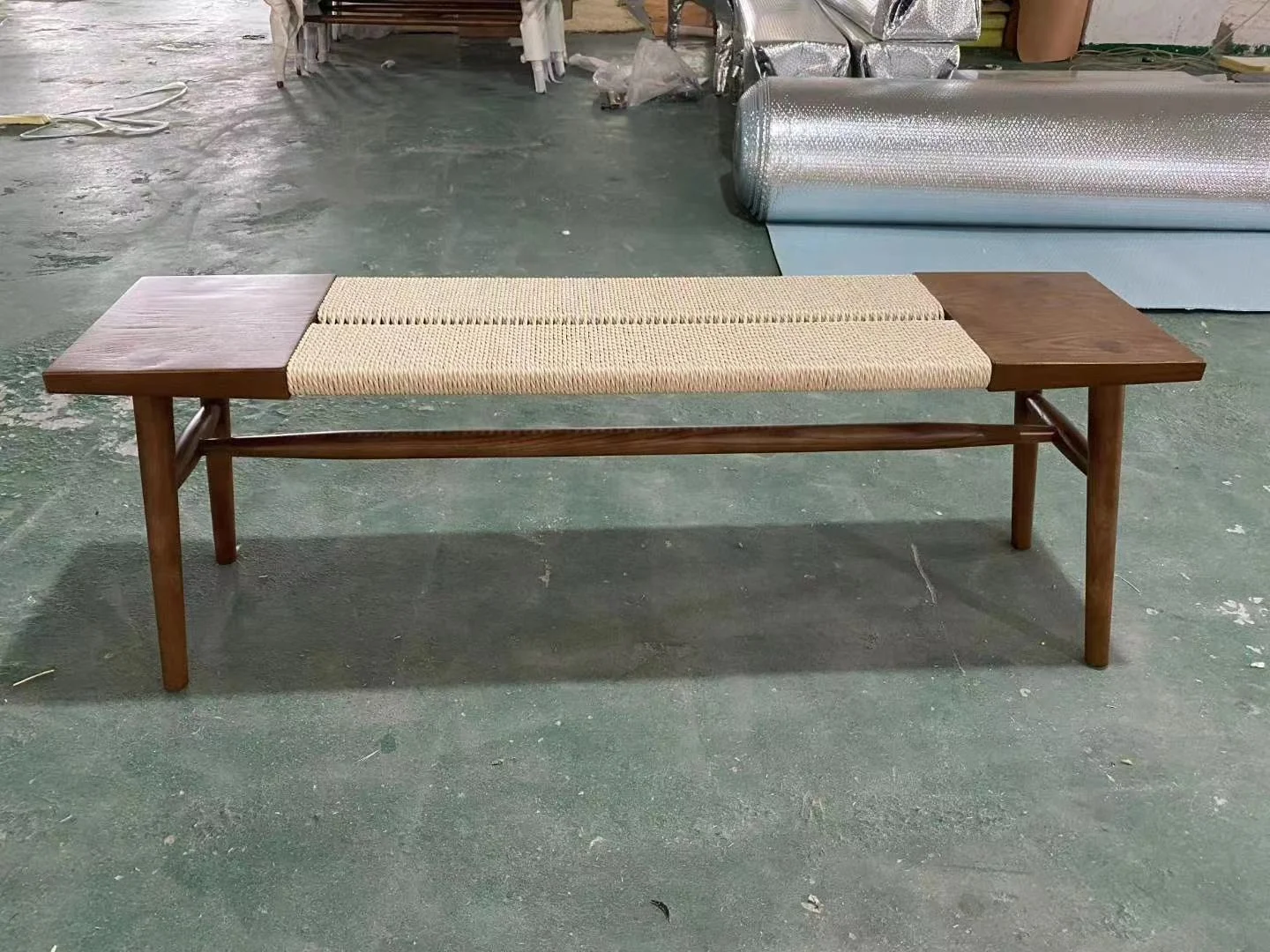 Nordic kontemporer Modern luar ruangan Natural Rest Furniture taman taman Gym kursi panjang kayu Solid anyaman bangku