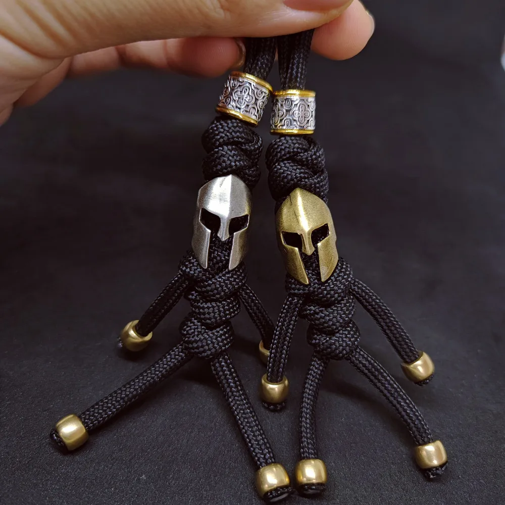 Retro Brass Knight's Helmet Keychain Biker helmet Pendant Car Key chains Braided Rope Paracord Buddy Backpack Doll Bag Hanging