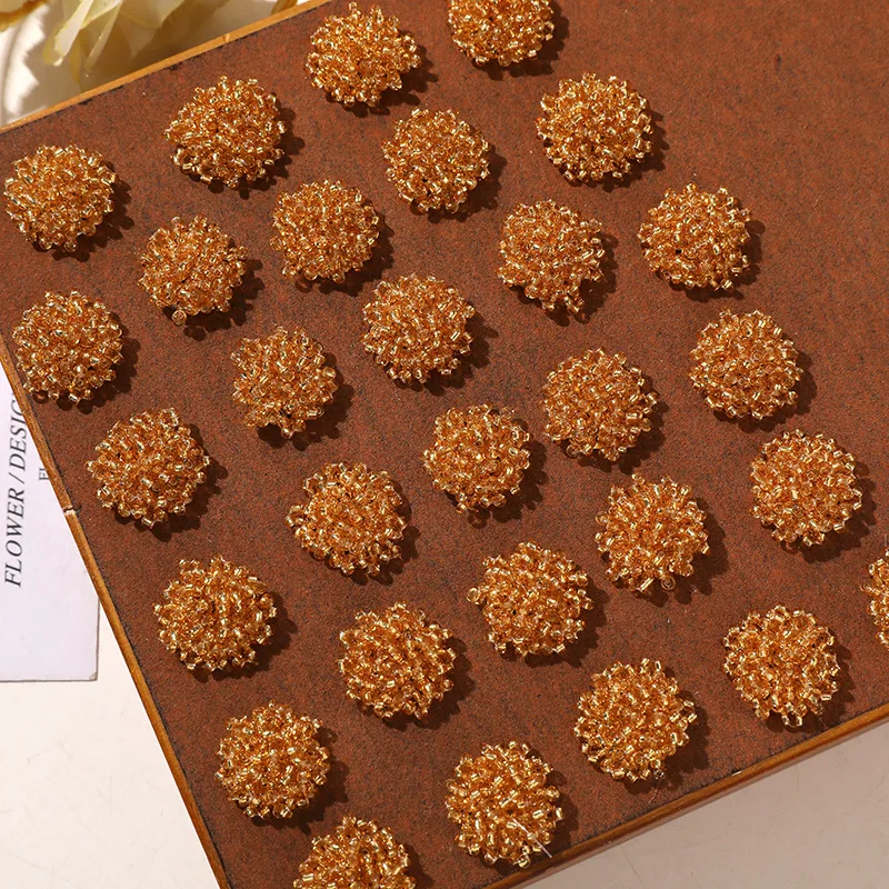 Clog Charms 1 Piece French Retro Gold Daisy Bead Flower Cluster Refined Versatile DIY Embellishment for Crystal Clear Shoes