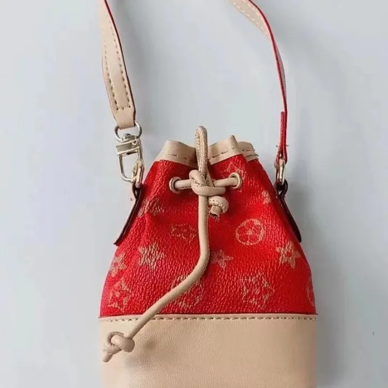 Mini Reading Bucket Bag Pendant Red Envelope Headset Chartered Keychain Bag Live Best Selling Explosions Cute Wallet
