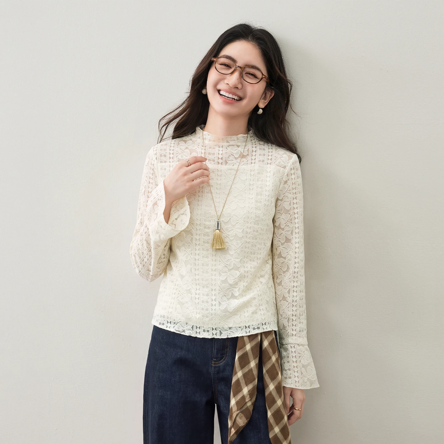 SENTUBILA Women's Long Sleeve Tops 2026 Winter Brushed Lace Blouse Mock Neck French Style Elegant Daily Commuter Tops 164SA8909