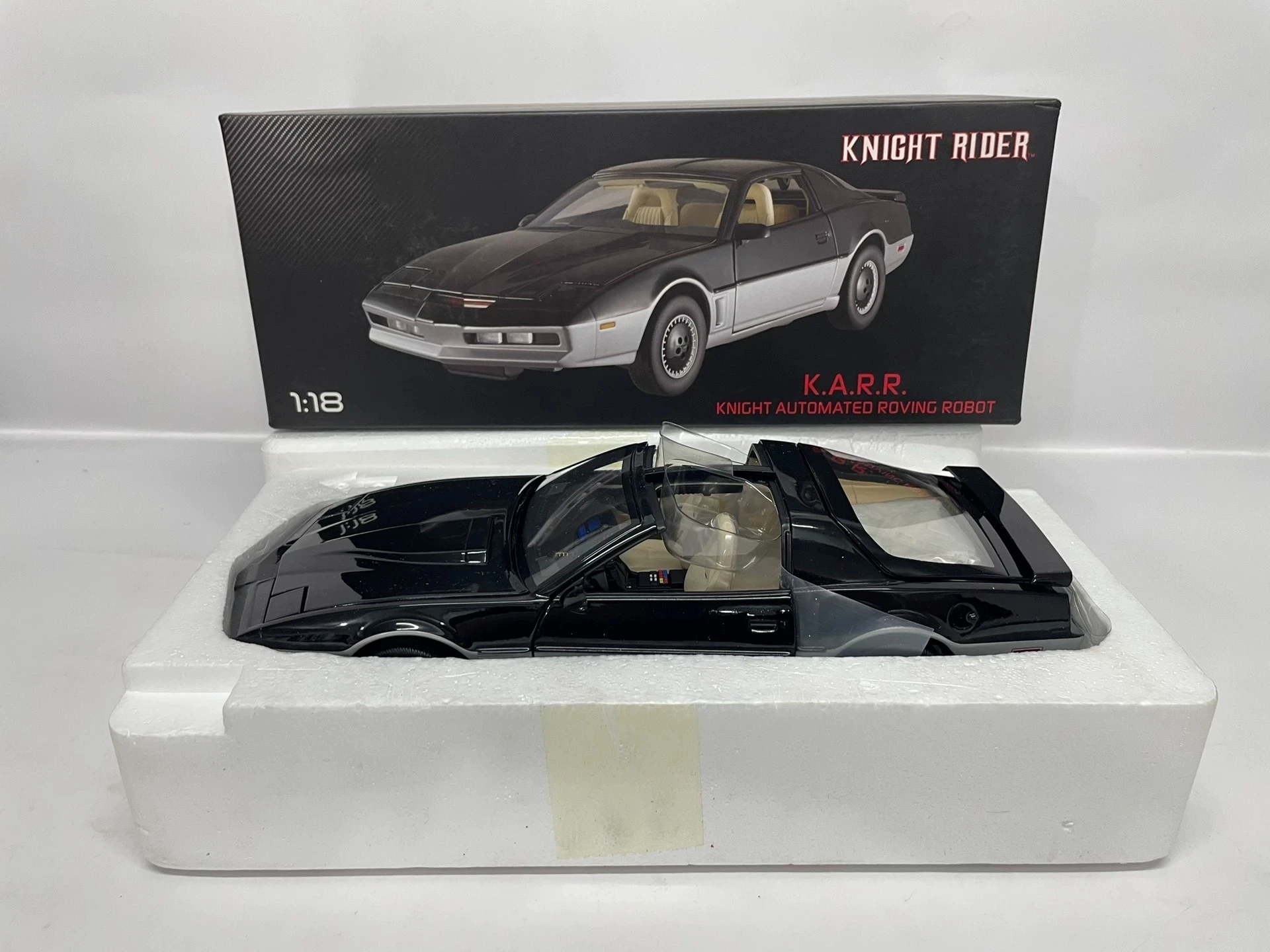 

HW Elite 1:18 Knight Rider KARR Simulation Limited Edition, все открытые металлические статические модели автомобиля из сплава, игрушка в подарок